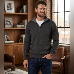 Men’s Heathered Waffle Grey and Black Quarter Zip Light Jacket XL